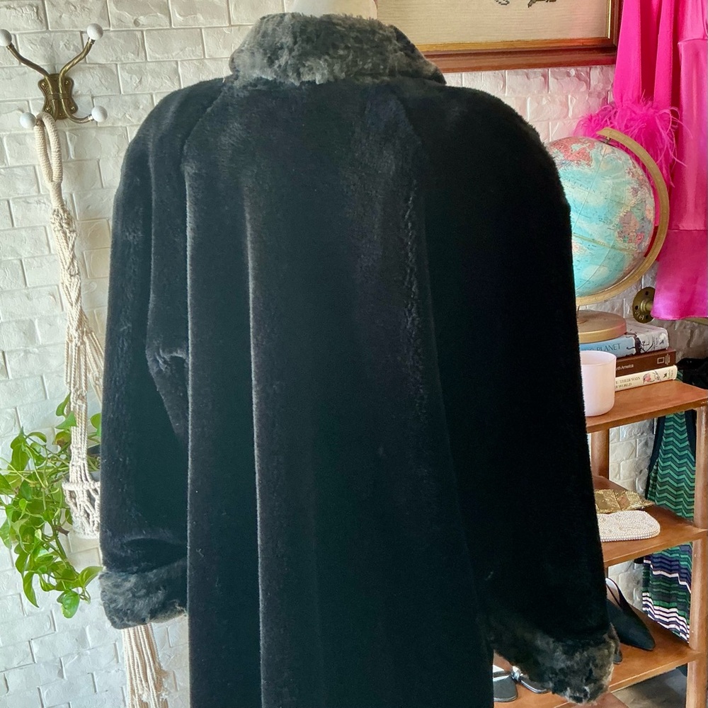 Vintage 1980s Faux Fur JORDACHE Coat Faux Mink Patterned Trim Satin Lined Coat - Picture 9 of 15